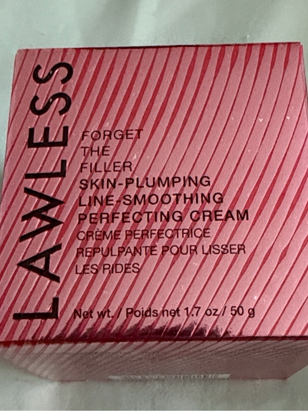 LAWLESS Forget The Filler Skin-Plumping Perfecting Cream - 
NWB